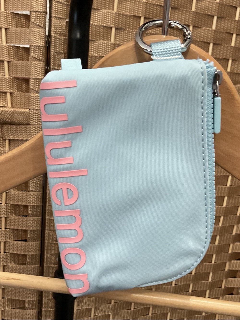 lululemon athletica Clippable Card Case - FOAM/SLVR
